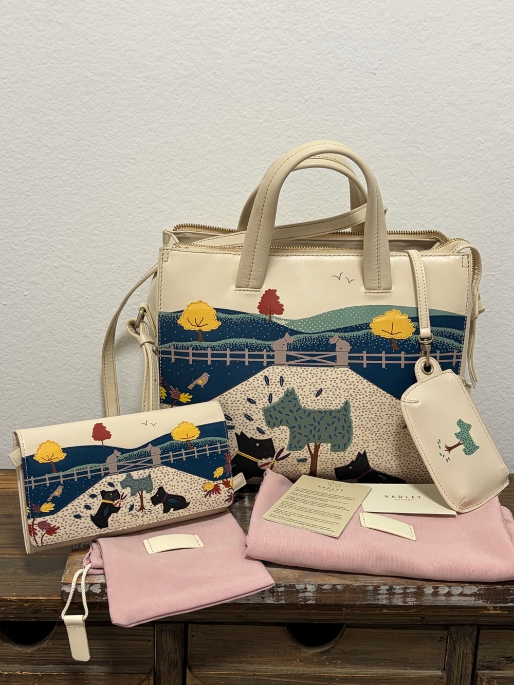 Radley London “Dog of the Manor” Limited Edition Bag & Wallet Set - Like New